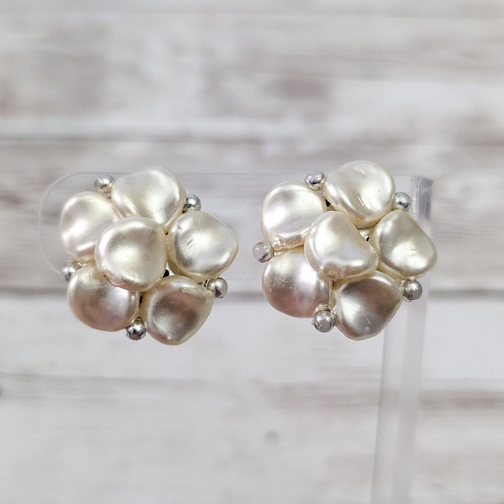 Vintage Clip On Earrings 7/8" Cream Flower Like